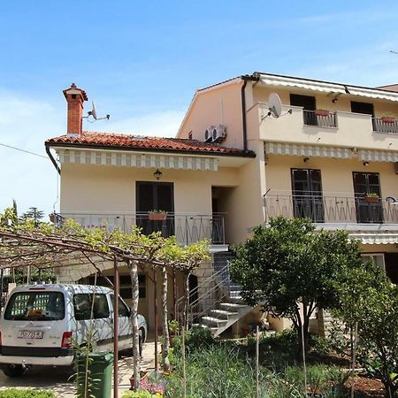 Apartments Milka Rovinj Exterior photo